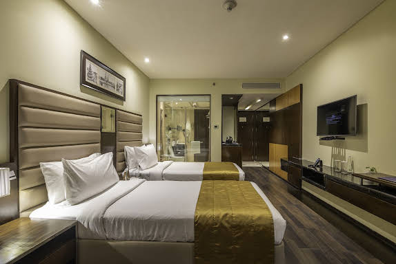 Vivanta Hotel Begumpet Escorts
